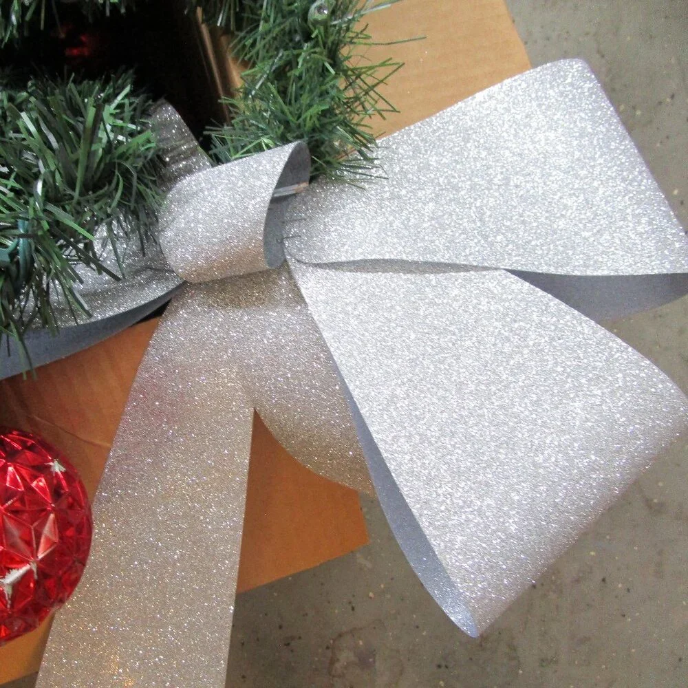 lighted indoor/outdoor evergreen garlands